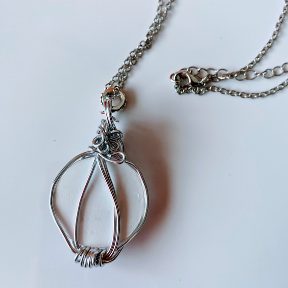 Follow your heart wirewrapped pendant necklace - Picture 5 of 5